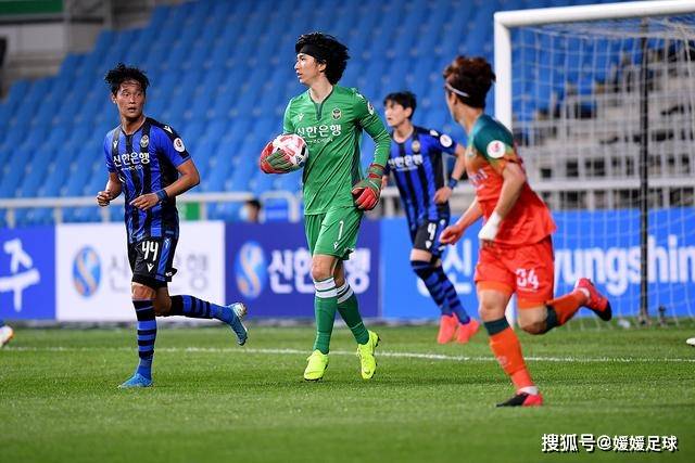 掘金大胜骑士锁定季后赛 76人送猛龙13连败